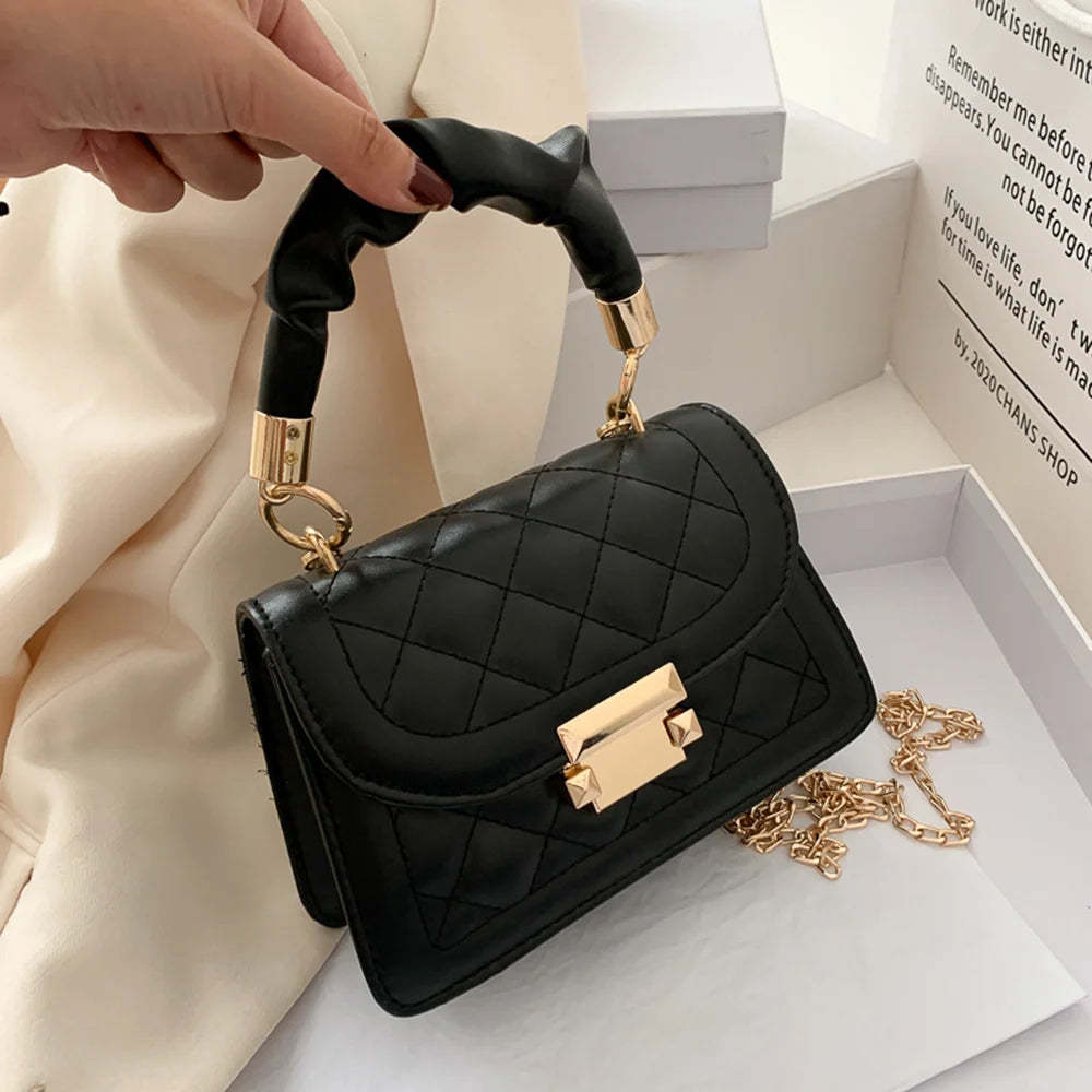 Elevate Your Style with the 2023 Fashionable Half Moon Crossbody Bag - Versatile and Chic for Every Occasion
