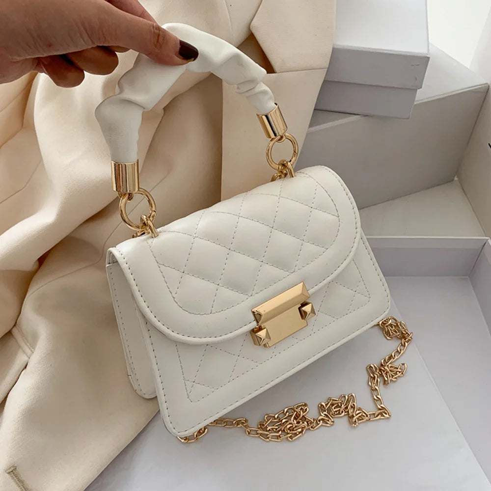 Elevate Your Style with the 2023 Fashionable Half Moon Crossbody Bag - Versatile and Chic for Every Occasion