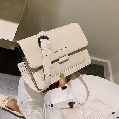 Elevate Your Style with the 2023 Fashionable Half Moon Crossbody Bag - Versatile and Chic for Every Occasion